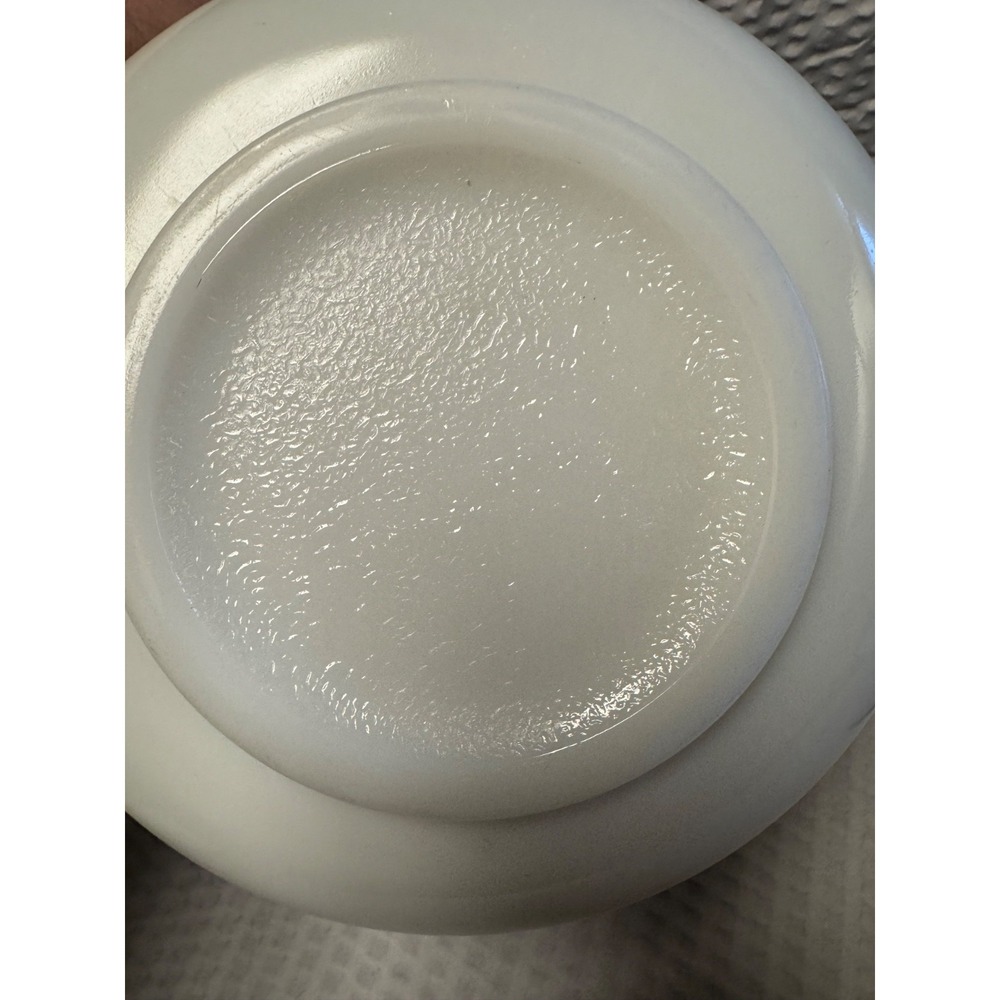 Vintage White Glass Mixing Bowls Crock 6" & 9" Diameter Set of 2 - Picture 5 of 16